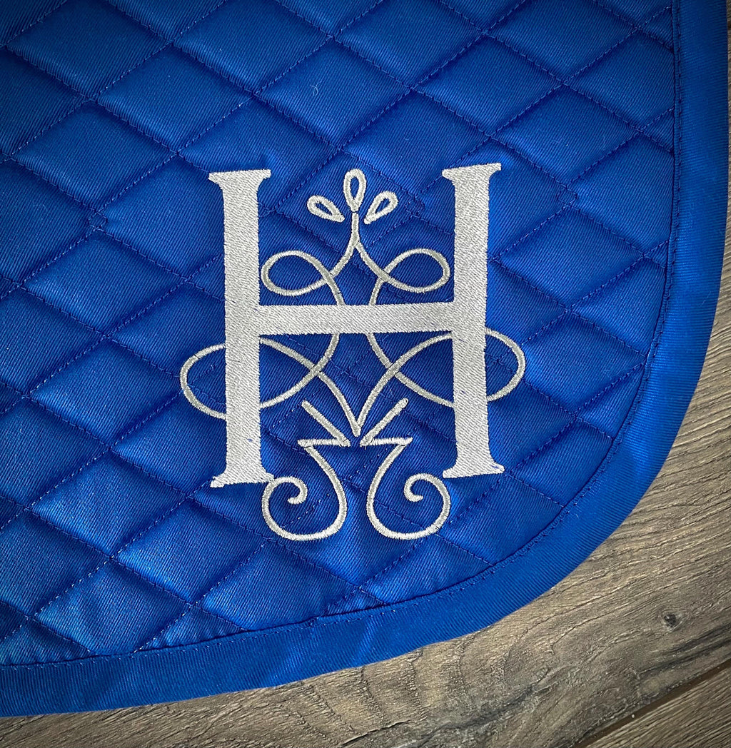 Piper Single Letter Monogram Custom Saddle Pad