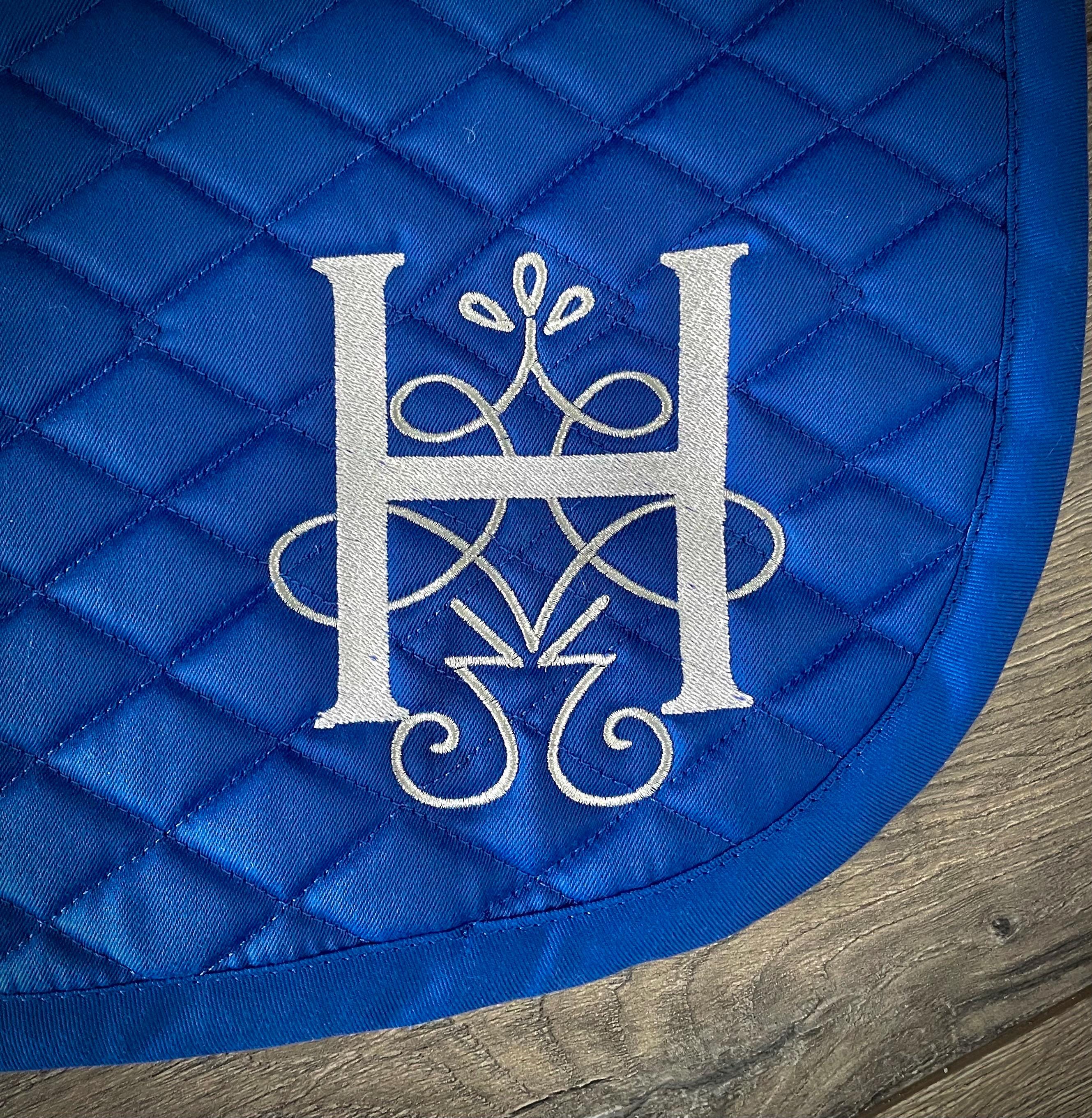 Piper Single Letter Monogram Custom Saddle Pad
