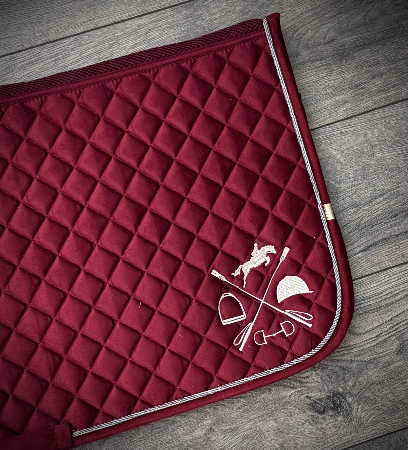 HORSE  Hunter Jumper Deluxe AP Saddle Pad